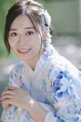 内木志、お気に入りは温泉カット「オトナの雰囲気が出てる」