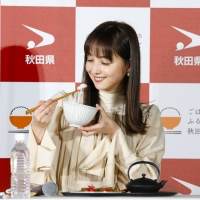 佐々木希「秋系８２１」名称発表イベント
