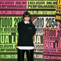 デュア・リパ、最新ライブ「STUDIO 2054」配信チケット販売開始
