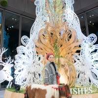 MISIA、ポニーとのツーショットで幸せなクリスマス願う