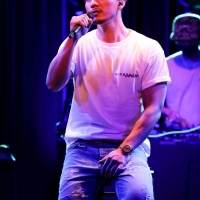 SWAY＆KAZUKI、ソロ初の配信ライブ「笑いながらその道を一緒に進んでいきたい」
