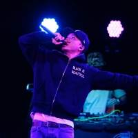 SWAY＆KAZUKI、ソロ初の配信ライブ「笑いながらその道を一緒に進んでいきたい」
