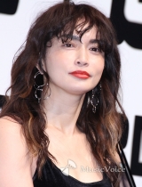 長谷川京子、アンダーウェア姿が反響「美しい」