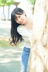日向坂46齊藤京子、浜辺デートでビキニ姿　水着カット解禁