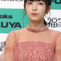 寺本莉緒「2021年カレンダー」発売記念イベント