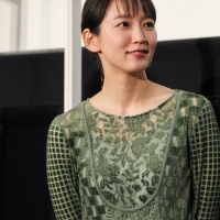 吉岡里帆『泣く子はいねぇが』公開記念舞台挨拶