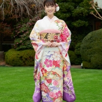 高橋ひかる「オスカー恒例の晴れ着撮影会」
