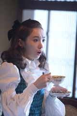 飯豊まりえ、“露伴”高橋一生の相棒役「長回しの会話劇もお楽しみに」
