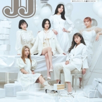 E-girls、ファッション誌４誌が垣根を越えたメモリアル企画実現