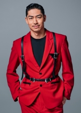 EXILE AKIRA、岩田剛典とのテーブルダンス３連続で公開