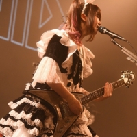 BAND-MAID、初のフルセットオンラインお給仕　全世界66カ国が視聴