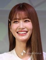 めるる、美脚際立つ超ミニ丈ボトム＆パーカーのラフコーデに「天才的にかわいすぎる」