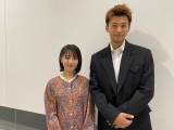 『ウチ彼』浜辺美波＆竹内涼真２ショット反響「美男美女」「身長差萌え」