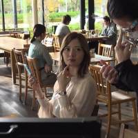 白石麻衣、HENNGE新TVCM出演