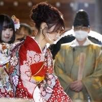 HKT48、地元博多で初成人式