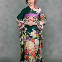 尾碕真花、新成人