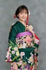 “リュウソウピンク”尾碕真花、新成人「唯一無二な女優に」