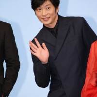 土屋太鳳・田中圭『哀愁しんでれら』完成報告会
