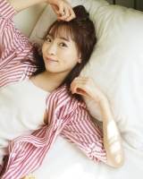 声優・斉藤朱夏、初のカレンダー　タンクトップ＋デニム姿まで