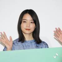 深川麻衣『おもいで写眞』初日舞台挨拶