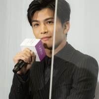 岩田剛典・新田真剣佑『名も無き世界のエンドロール』公開記念舞台挨拶