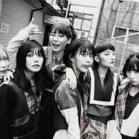 BiSH、初期衣装とアートワークをセルフオマージュした新ビジュアル公開