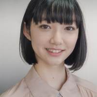 小宮山莉渚「ガチガチでした」綾野剛の娘役でスクリーンデビュー