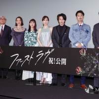 映画『ファーストラヴ』初日舞台挨拶