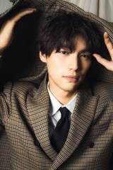 福士蒼汰、デビュー10周年フォトブック　「温かみのあるものになった」
