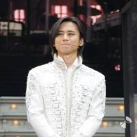 堂本光一『SHOCK』上演1800回達成「この幸せは言葉では言い表せない」