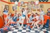 NiziU、初のダブルAサイドシングル「Take a picture／Poppin’ Shakin’」発売決定