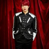 OWV、新ビジュアル＆「Roar」ジャケット写真公開