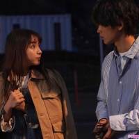 平祐奈、金髪ショートヘア
