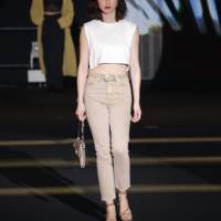 朝比奈彩／マイナビTGC 2021 S／S