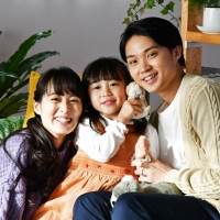 主夫・磯村勇斗の完璧ショット公開