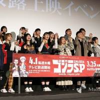 BiSH、モモコは「しっぽに乗るミニラ」？　アイナ構想の振付