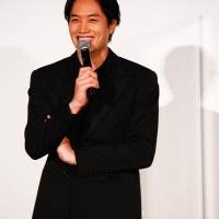 映画『ブレイブ -群青戦記-』公開後舞台挨拶