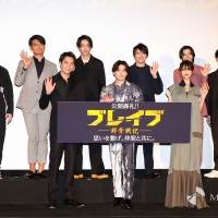 映画『ブレイブ -群青戦記-』公開後舞台挨拶