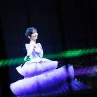 坂本真綾、25周年記念LIVE「約束はいらない」
