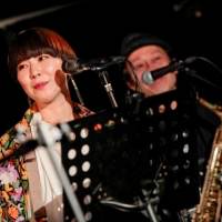 堂珍嘉邦、配信ライブで魅せた「音の感情表現」