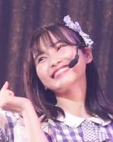 AKB48福岡聖菜、父撮影の白ワンピショットに好評「清楚で可憐」