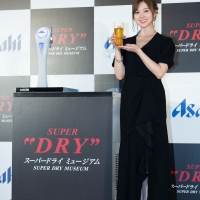 白石麻衣「スーパードライミュージアム」新アンバサダー