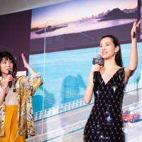水原希子＆さとうほなみ『彼女』配信直前イベント