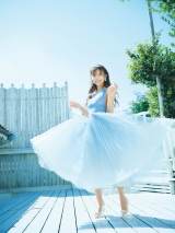 大人気YouTuberの“ゆん”がガラスの靴でグラビアデビュー
