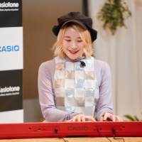 KanSano「My Girl」が電子キーボード新製品PVタイアップに決定