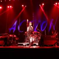 藤井フミヤ、チェッカーズ曲大放出！　全国ツアーを折返す