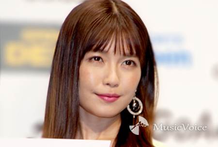 宇野実彩子「10代からやめられないコーデ」が「可愛い」