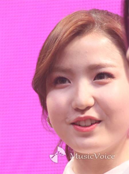 本田仁美、IZ*ONE活動終了　２年８カ月ぶりの更新で「お久しぶりです」