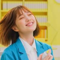 本田翼、サラ～っと爽やかに