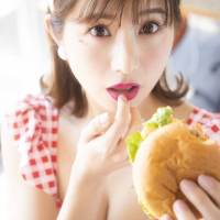 元NMB谷川愛梨が写真集